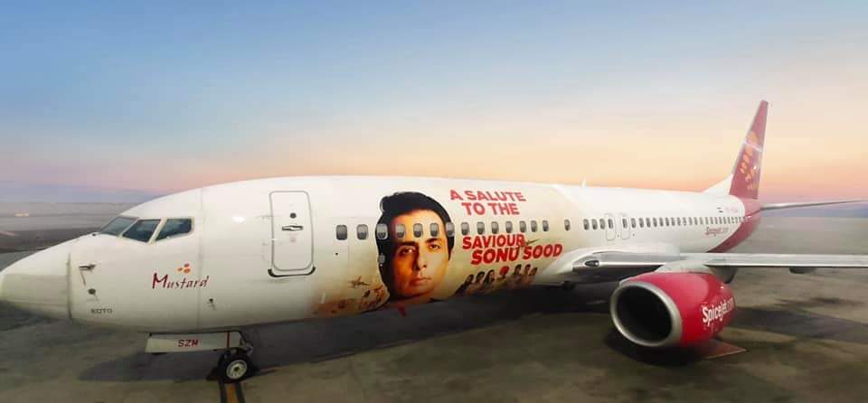 junoesque's tweet image. Another reason NOT to @flyspicejet 
Hain na @SonuSood  ? #PSEUD