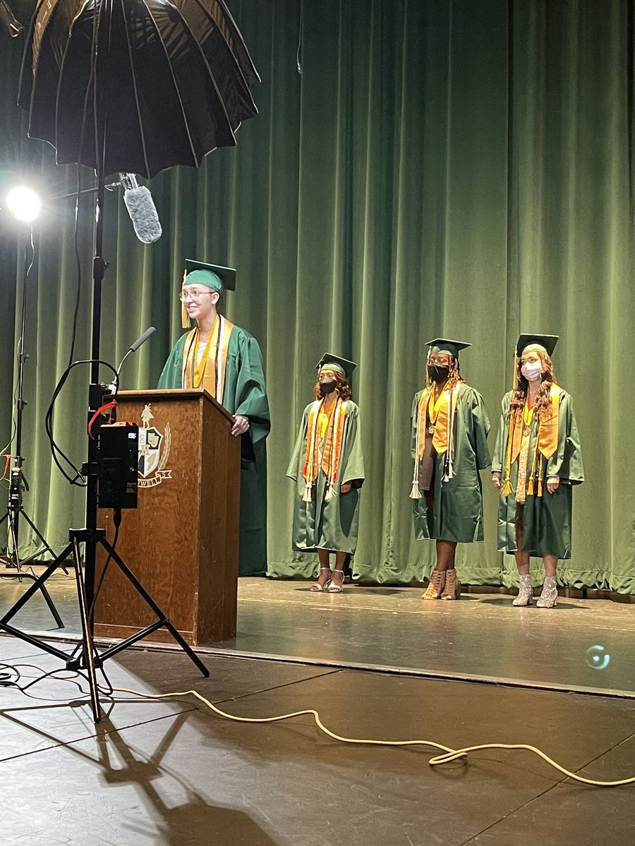 EMacG14's tweet photo. Spent the morning listening to our HS Ss present proposals on how to improve their learning environment and then on to film the commencement speeches. Our Ss are amazing. #OneHowell @HowellMISchools https://t.co/5OkvfByUVj