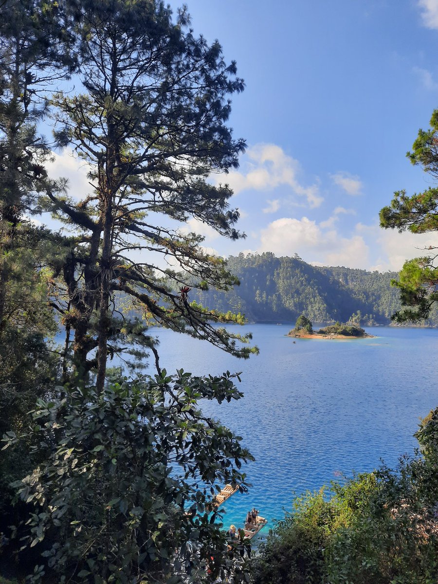 anatereac's tweet photo. Lagos de Montebello, Chiapas. https://t.co/0WnjgmYcRT