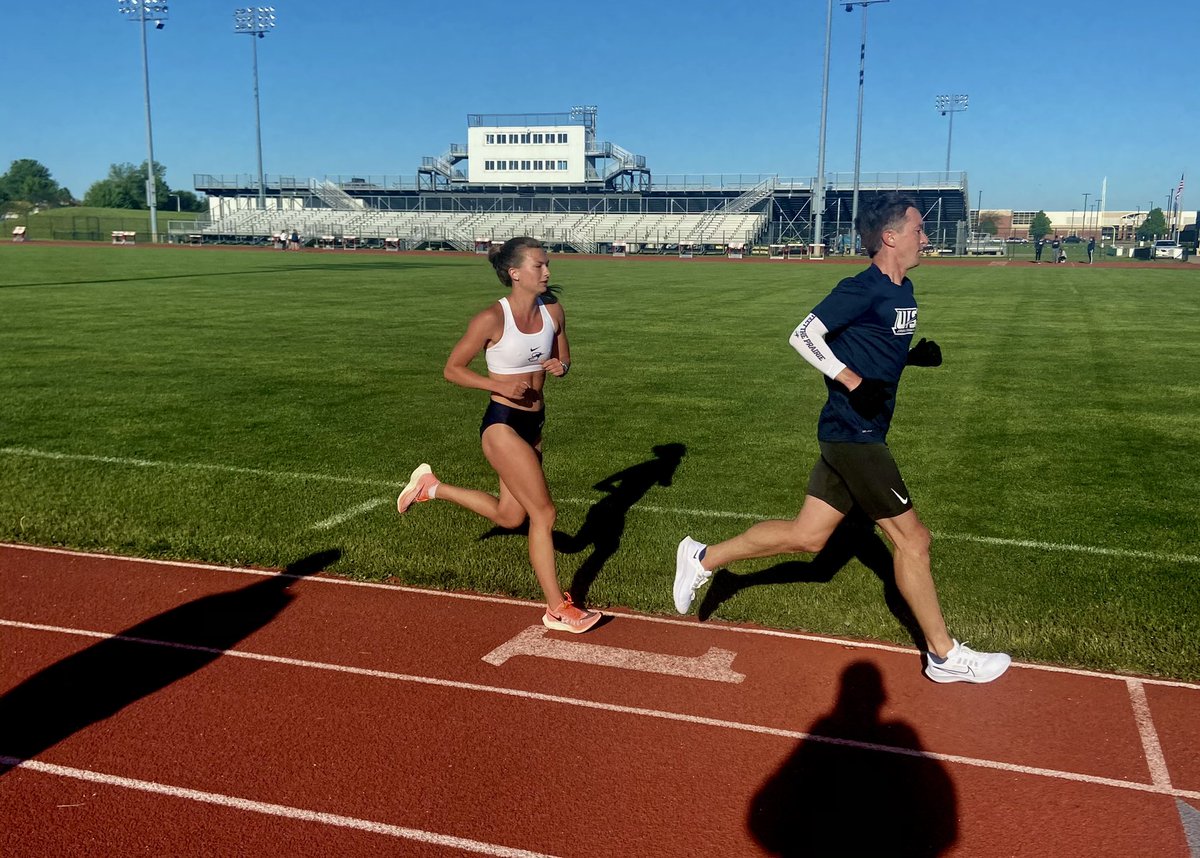 T_pence3's tweet photo. Savannah Brannan runs 37:20.28 for a 20 second PR in the 10k to finish off an incredible career!

Savannah’s high school 3 mile PR was 19:20 (6:27 pace)
She graduates with a 16:59 3 mile PR (5:54 pace) and 37:20 10k Pr (5:59 pace)
#ProtectThePrairie https://t.co/C2xQtxArsC