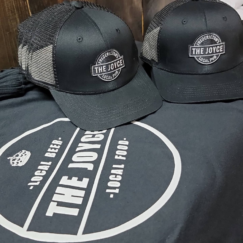 New #tshirts and #hats for @thejoycefton hot off the press.
#screenprint #screenprinting #embroidery #embroidered #supportlocalbusiness #supportsmallbusiness #fredericton #newbrunswick instagr.am/p/CO0QLERtTcd/