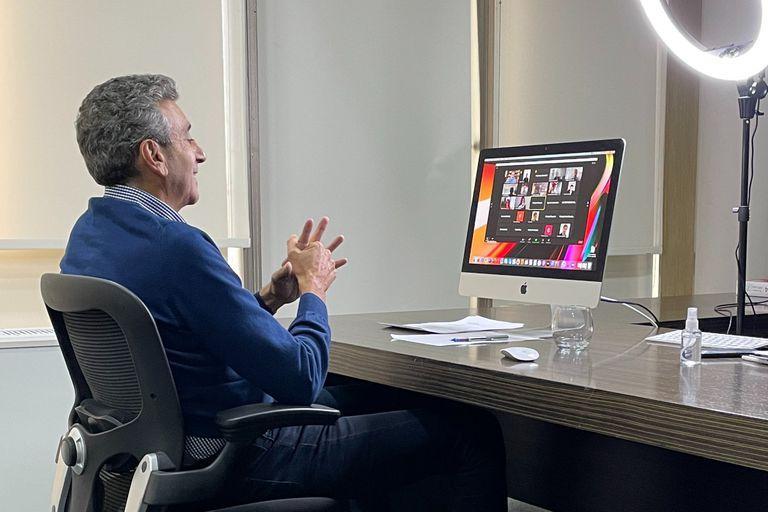 LANACION's tweet photo. Randazzo: “Para avanzar con las reformas que hacen falta, necesitamos un presidente con poder político” https://t.co/cbMhAaSAhP https://t.co/s4iRdFT7i5