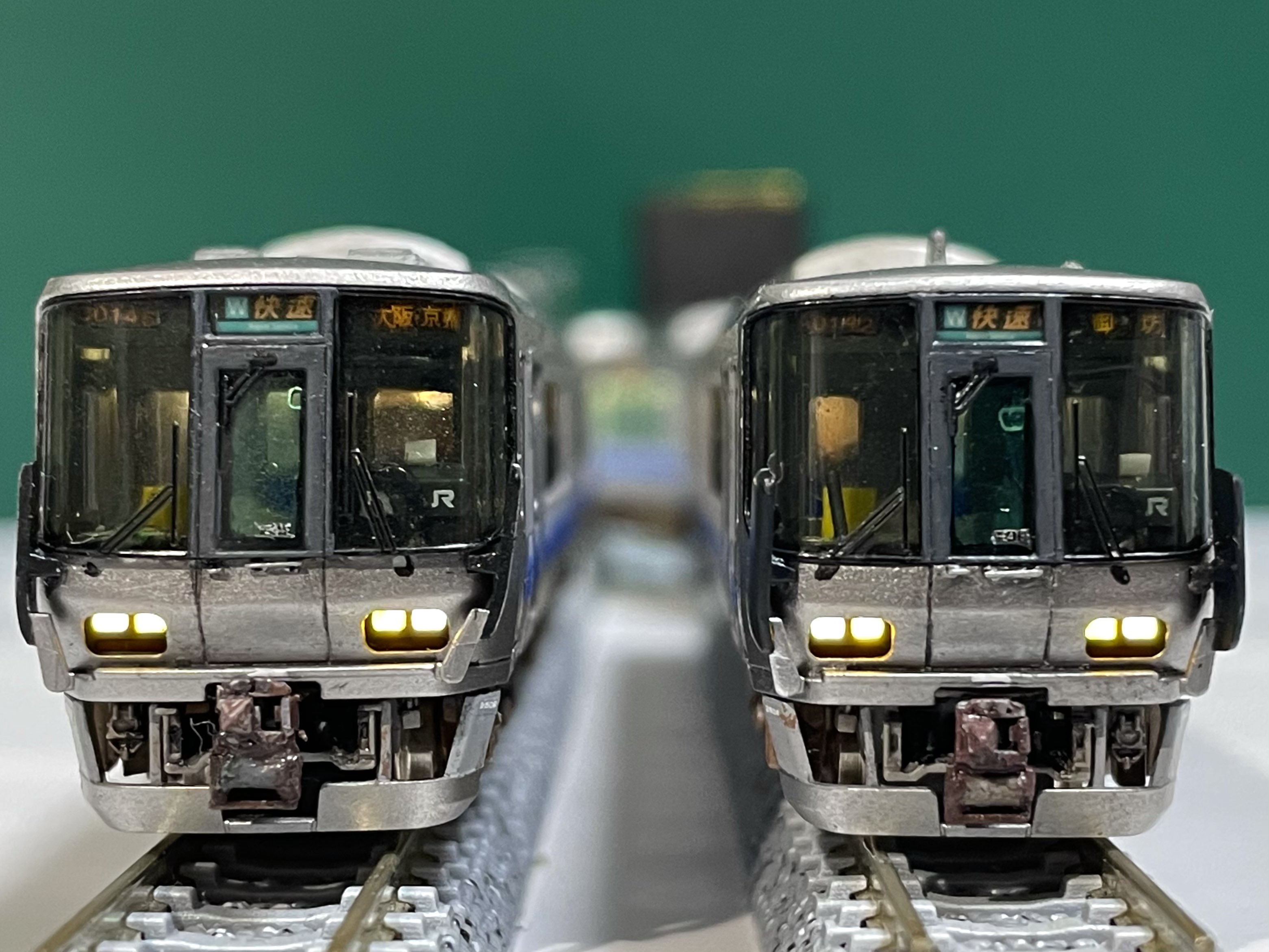 nゲージ　223系 JR 223-2000系近郊電車(新快速)基本セット｜製品情報｜製品検索