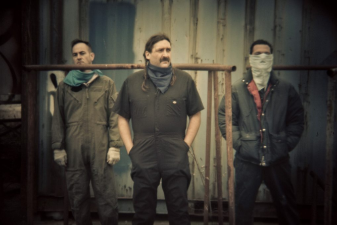 GhttblstrMgzn's tweet photo. Song Premiere: Tulsa, Oklahoma's @RefundDivision shares its latest single "Recycled Leather," off the band's forthcoming release In The Altogether, out June 2021. The band's music reinvigorates faith in loud rock, filled with pop twists &amp; turns.
https://t.co/C8GMKAhnS7 https://t.co/oMdPOBf2Rd