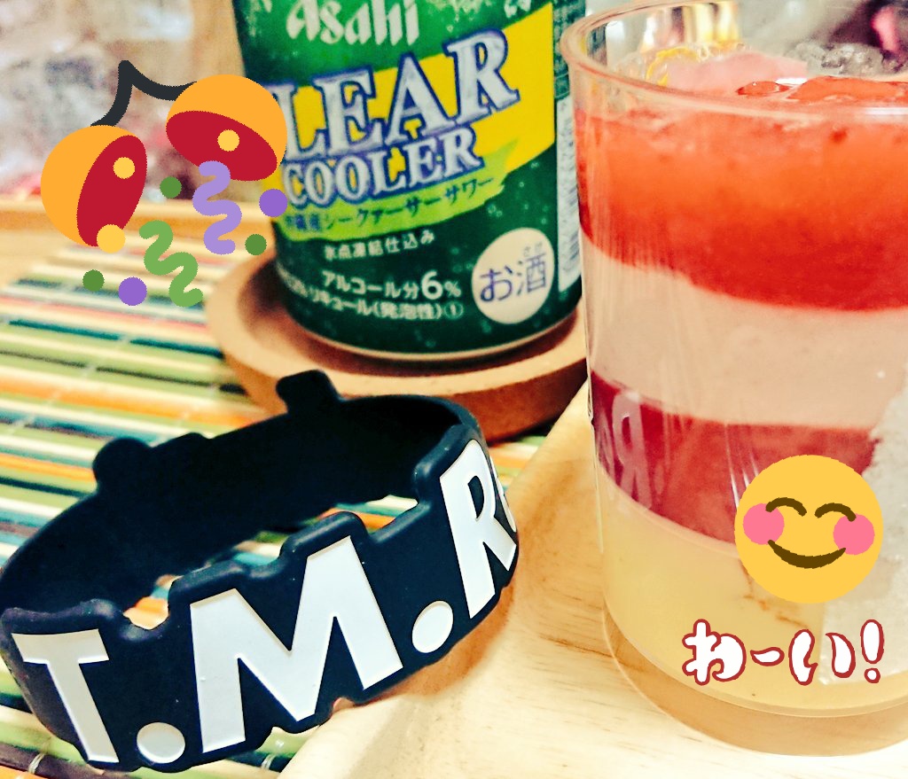 sm_type919's tweet photo. すべりこみ！
T.M.Revolution 25周年おめでとう！
ありがとう！私の原点！
#TMR25 https://t.co/ASjK30iWGI