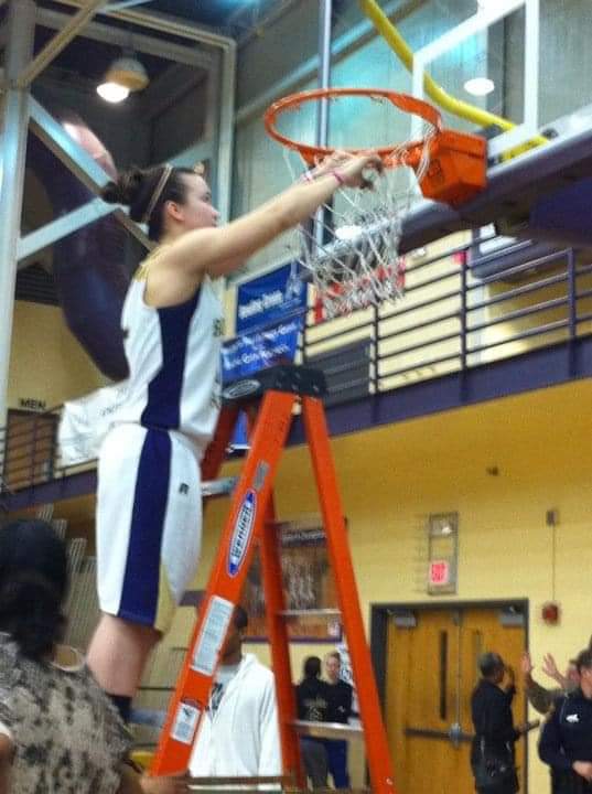 LadyPurpleHoops's tweet photo. Birthday shout out to Coach @bee_vee44 ! One of the most decorated Lady Purples to ever compete at @BGHSPurplesNews and now she is teaching, coaching,  and mentoring our young Purples! Have a great day Coach! https://t.co/A2UcpyR5HT