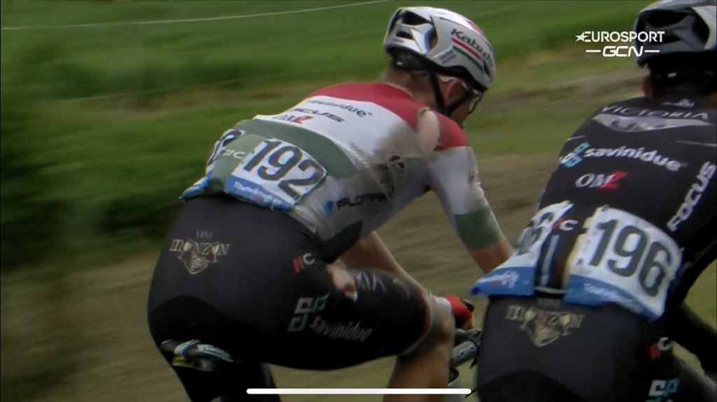 Il campione nazionale ungherese Viktor Filutas torna al gruppo dopo la sue caduta 

#Tourdehongrie