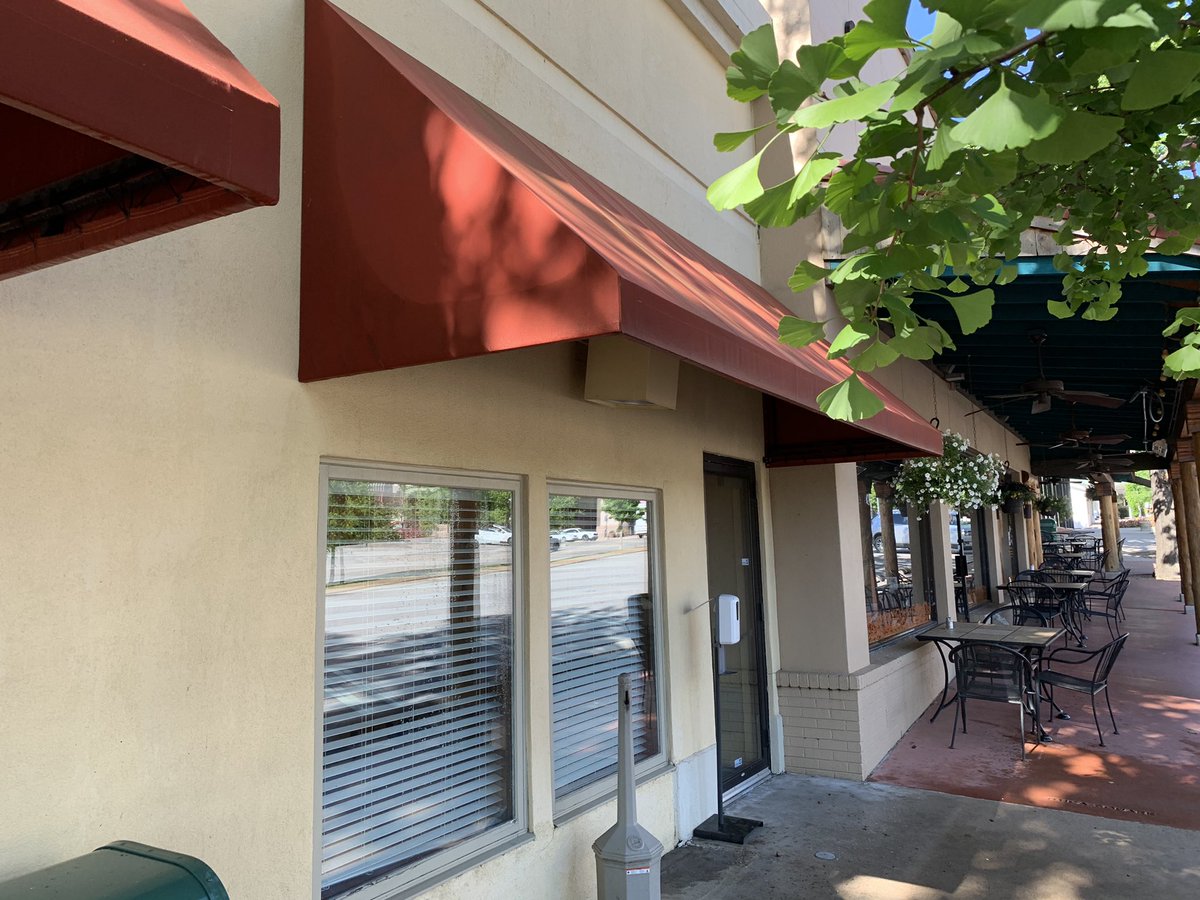 WardsWashing's tweet photo. Before and after pics of today’s clean. Next stop yo mammas. Get your free appraisal 918-428-8340!! https://t.co/4MCRDIznvv
