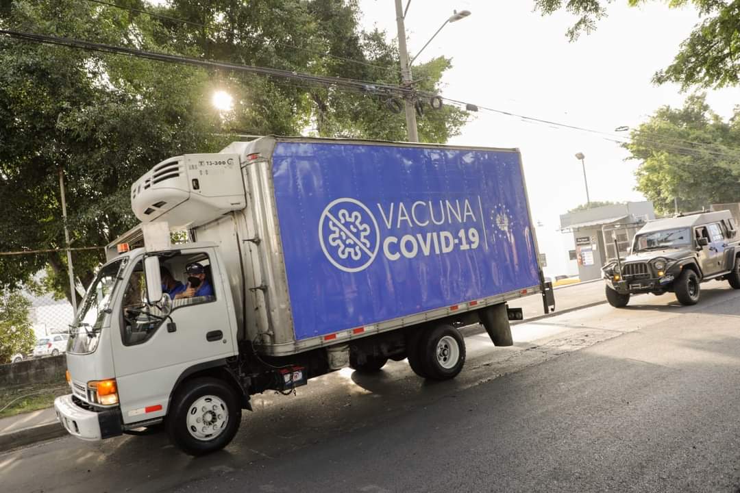 Heraclio_Mlzo's tweet photo. Cuándo no se roba, ajusta hasta para el vecino! https://t.co/P5dJcSrz8G