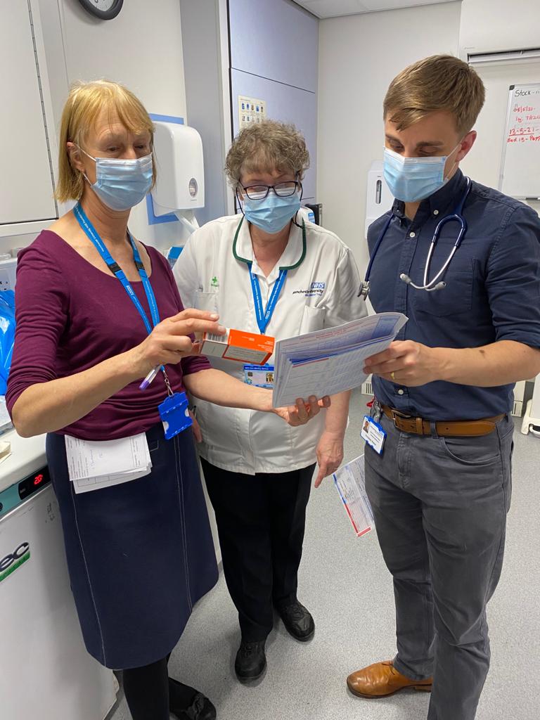 This week,  WTWA pharmacy teams have been supporting Complex Health as part of No Delays in May
- earlier identification and preparation of discharge meds ➡️ improved patient flow and better patient experience
<a href="/MFT_Pharmacy/">MFT_Pharmacy</a>
<a href="/NagraMandy/">Mandy Nagra 🦋</a> <a href="/Odonnell1Kate/">Kate O’Donnell</a> <a href="/lozalangio/">lauren</a> <a href="/mftMedicineWTWA/">WTWA medicine</a>