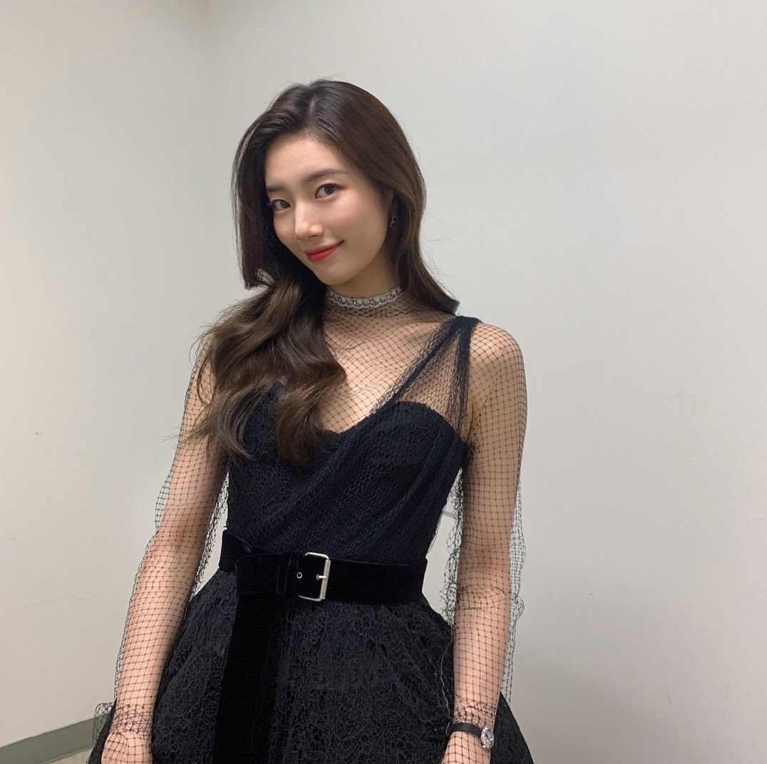 suzychanluv's tweet photo. 주디얏!! 🐰 https://t.co/FJYibOAzfK