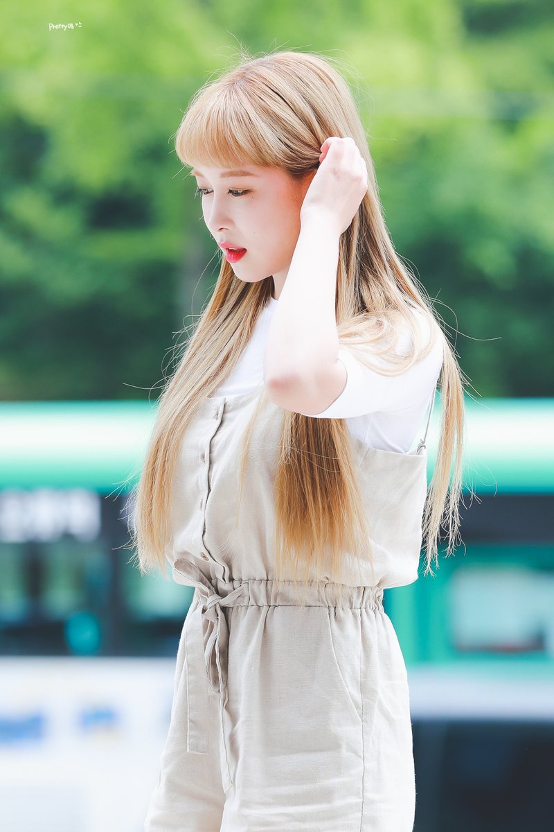 prettyyoung0514's tweet photo. #우주소녀 #WJSN #다영 #DAYOUNG
#HappyDAYOUNGDay
#오늘_임다영_탄신일 https://t.co/ii33Nhiibn