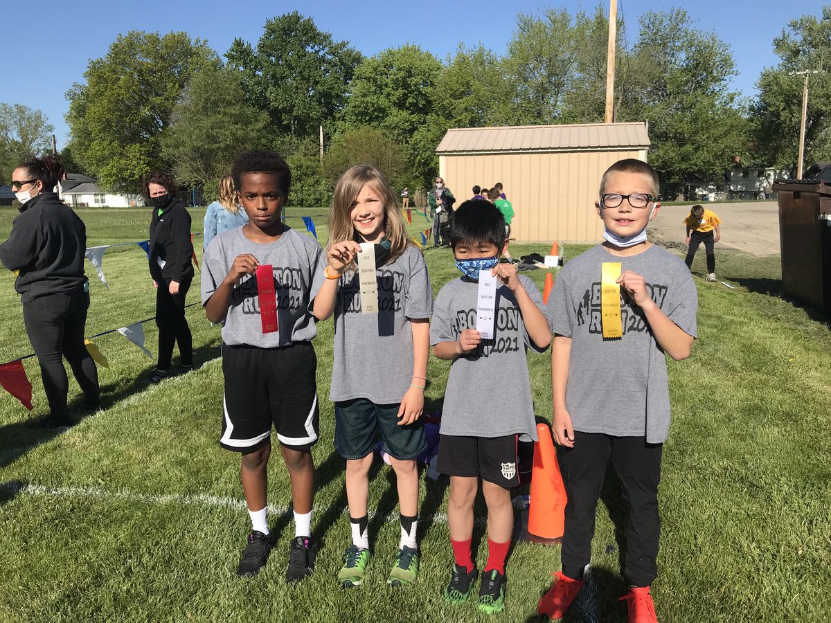 reetherington's tweet photo. Hibberd students at the Boston Run @wearrrichmond #werHibberd https://t.co/mYpnhYduSg