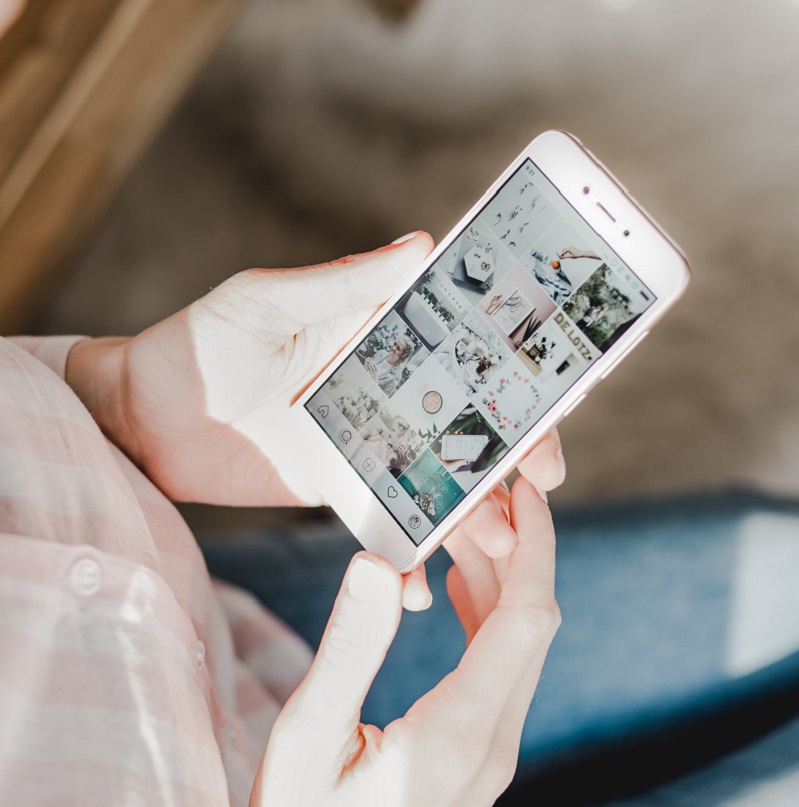 It’s fair to say that when we want to buy a home most of us turn to online #Property portals like Rightmove. But where else are people looking for a home, and how can it help you sell yours? Read our #blog to find out what role #socialmedia has to play! 👀 bit.ly/2RjTUiy