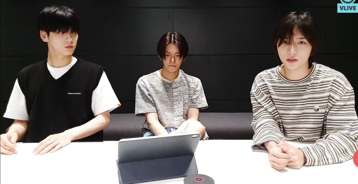 tinycutetxt's tweet image. 유독 짜근 연준이와
유독 큰 범규