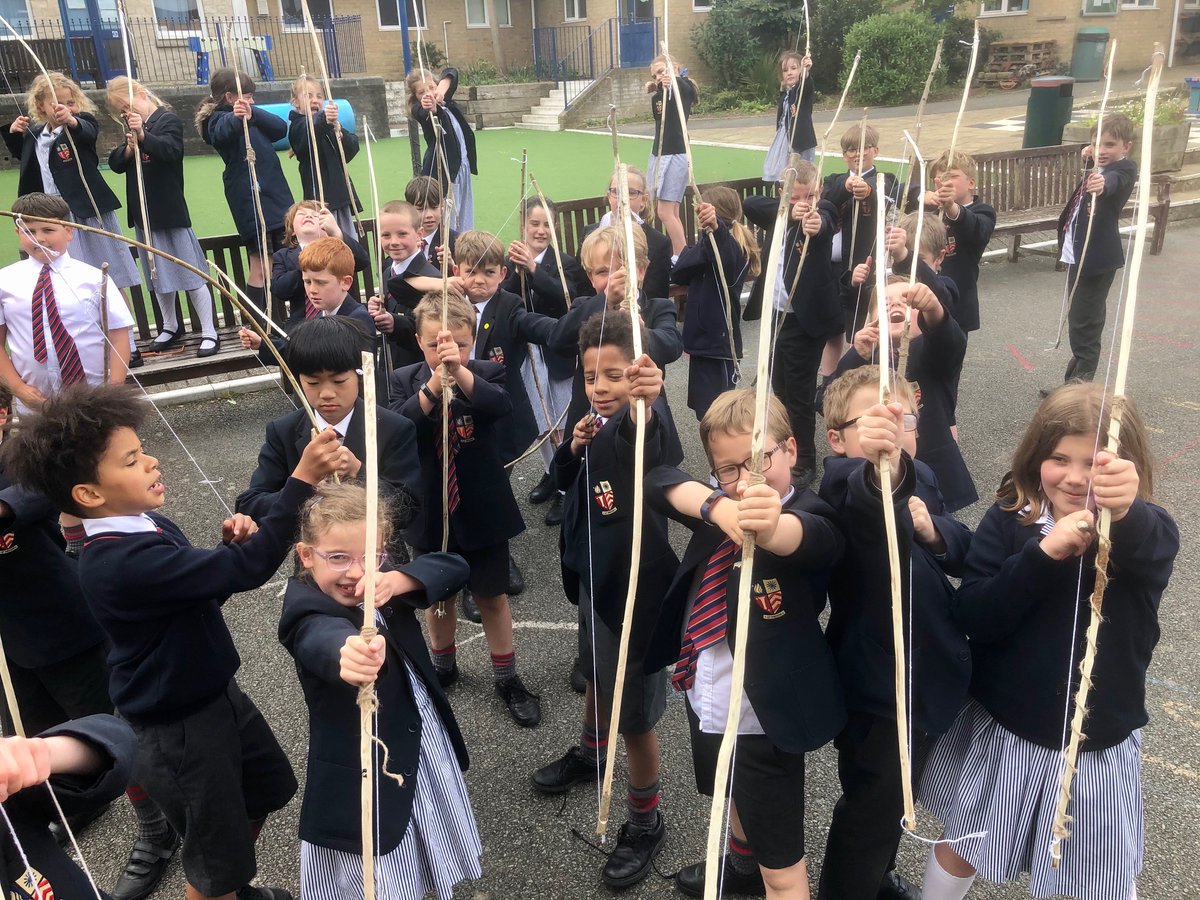 RydePrep's tweet photo. Year 4 outdoor learning - longbows whittled from hazel branches #RydeY4 #RydeJunior https://t.co/RuMI0t4oFe