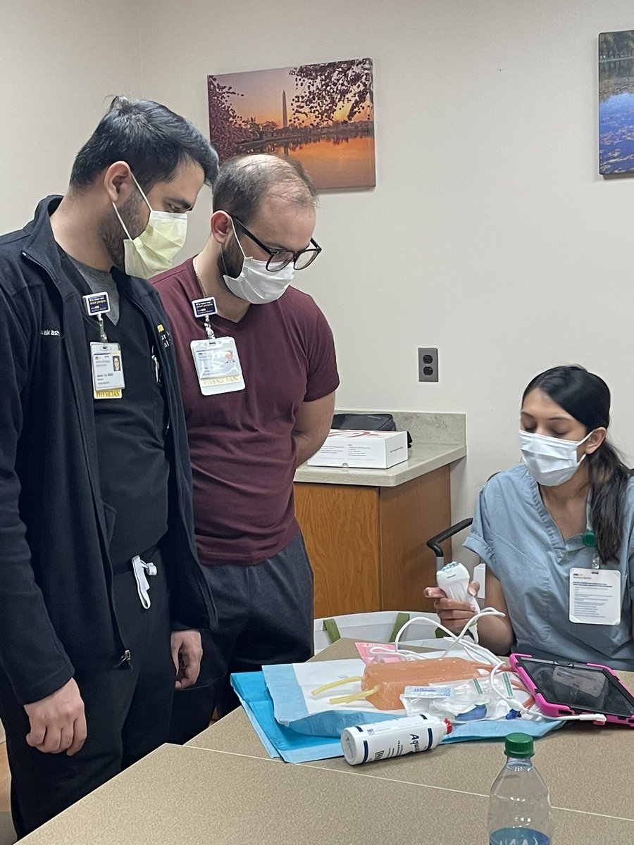 whcpccm's tweet photo. Some of our faculty and fellows in action giving rising PGY2s the skills needed to thrive in the critical care Environment! @MedStarWHC @JShethMD https://t.co/1Oy0uONmOG