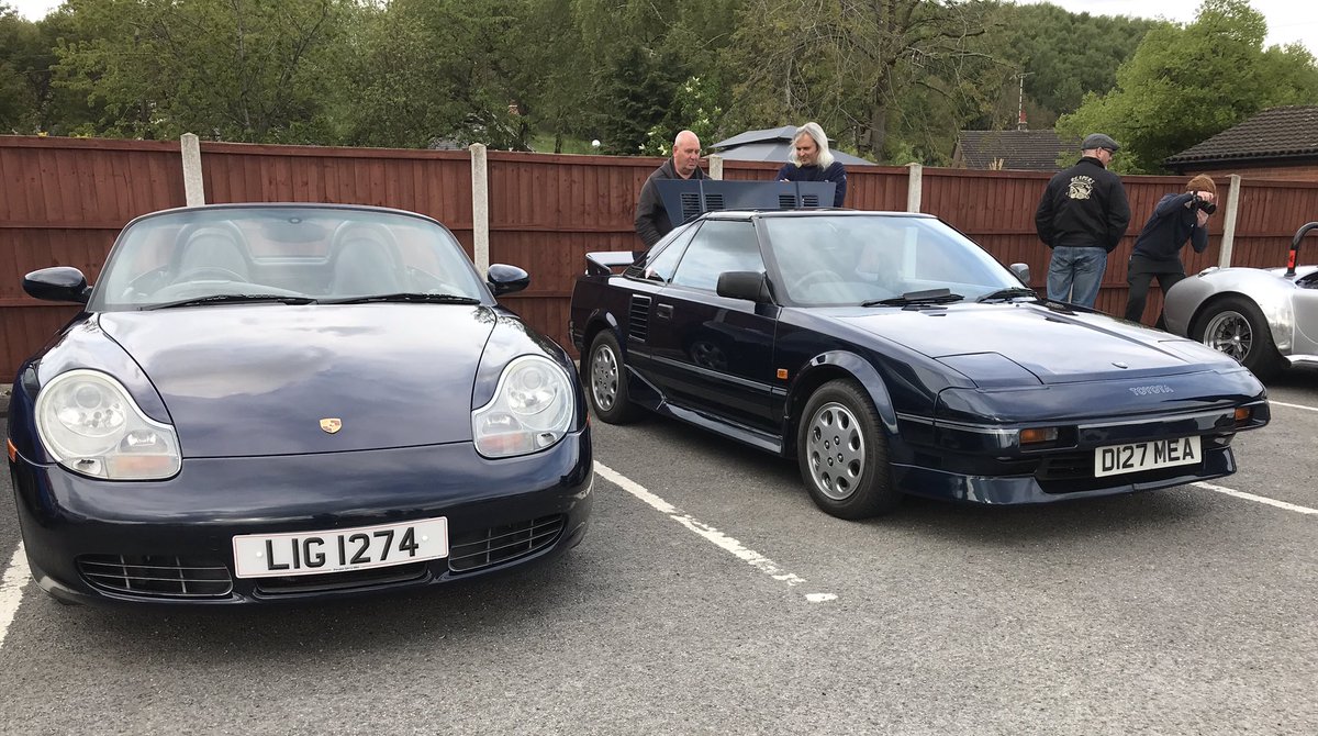 Derbyshire Classic Car Lodge tweet media