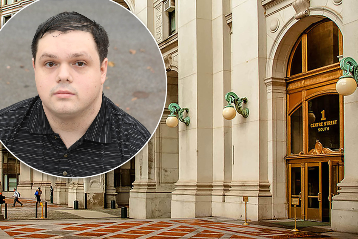 nypost's tweet photo. Councilman's aide who said he was tormented settles for $850K https://t.co/qp9iXzsXzn https://t.co/FikLCw7aoz