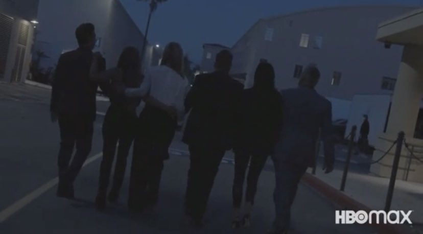 MStandardLIFE's tweet photo. It's The One Where They Got Back Together! FRIENDS The Reunion is finally premiering on May 27 on HBO Max. And it's a star-studded one, including series favorite guest stars and more. #FriendsReunion @hbomax https://t.co/MC6ci4KxtX