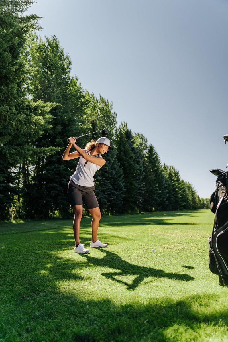 So how's my form? 😏🏌🏽‍♀️
Love working with <a href="/TravelAlberta/">Travel Alberta</a> &amp; Roam Creative 🤍