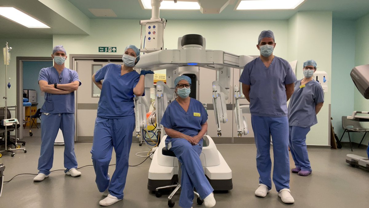 kbdoc1's tweet photo. GRI Theatre team delighted to be going solo now with Robotic surgery for endometrial cancer. Great leadership from @C_Roxburgh. Great support from @IntuitiveSurg , Proctor: Mike Smith (Christie;Manchester), @NHSGGC and @NHSScotland. @macsurg and @rhona_ly next 👊🏻 https://t.co/NcybkYTXu0