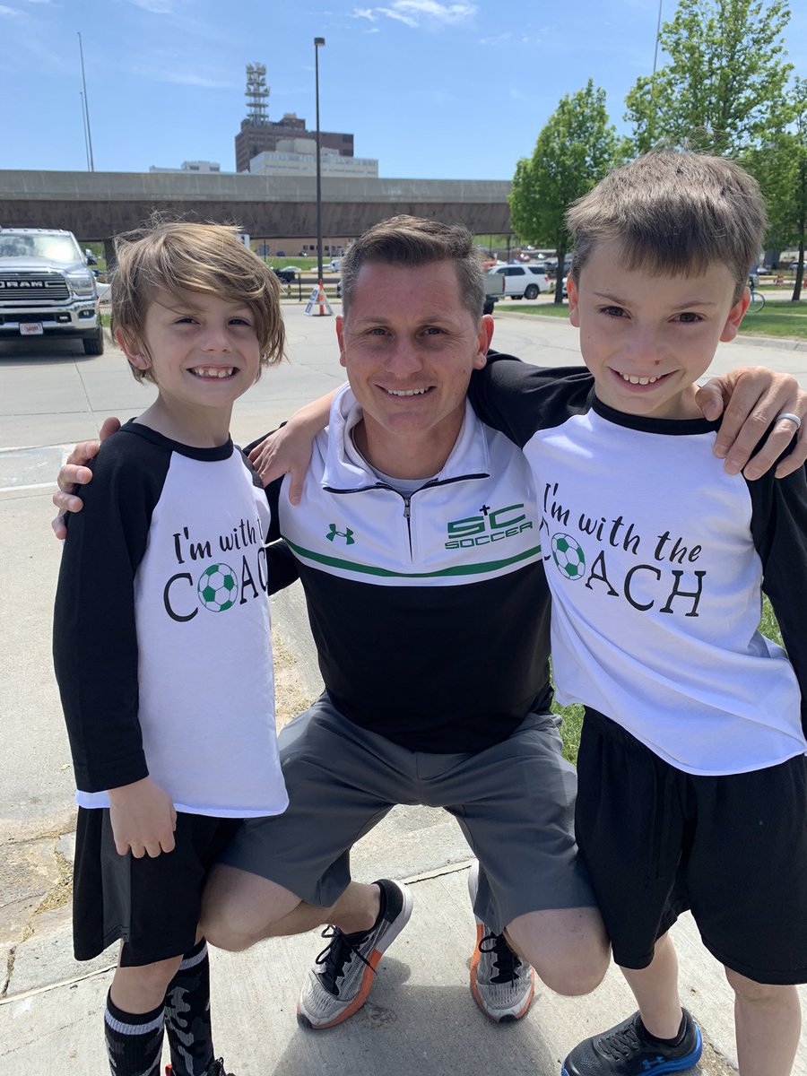 ErinZabawa's tweet photo. These boys are ready to cheer on their favorite coach!! @skuttsoccerfc @justinzabawa https://t.co/S2c8Qk2fDl