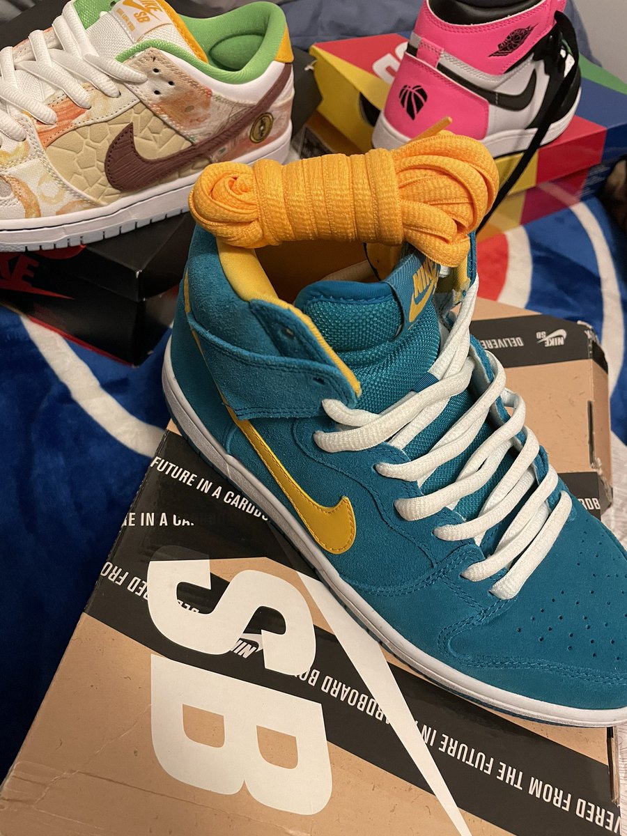 ChiGirlShoeLove's tweet photo. Turdunkens DS size 7.5 M $250
Street Hawker DS size 9 M $500 OBO
Teal Twist worn once, almost brand new condition. $260 OBO 

Please retweet! 🙏🏽 thank you!! https://t.co/oiX2jjk044