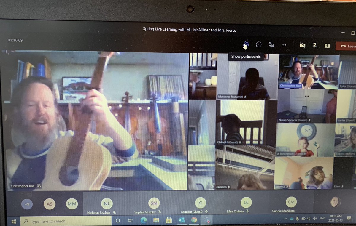 An incredible morning with the talented Chris Rait! Songs, stories and origami. What a special way to engage and inspire our littlest learners. <a href="/ARTSbhncdsb/">BHNCDSB Arts</a> <a href="/conmcall/">Connie McAllister</a> <a href="/stbasilbulldogs/">St. Basil</a>