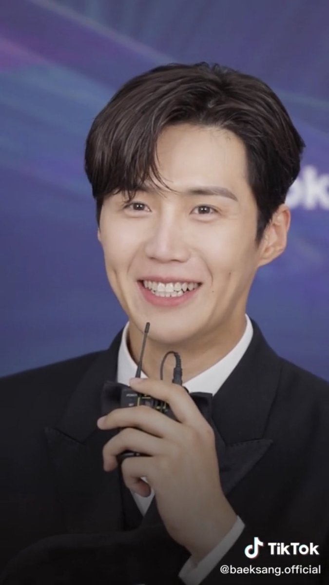 wiseonho's tweet photo. [TRANS] 210513 

Kim Seonho’s Tiktok Interview in Baeksang Awards

🔗: https://t.co/T5GBEiX0l9 https://t.co/ft76iVYbcn