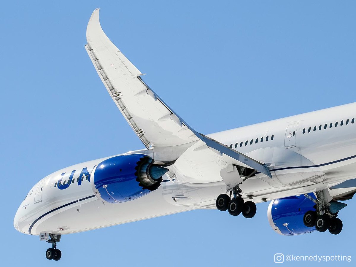 United Airlines On Twitter Wheels Down Ewrairport