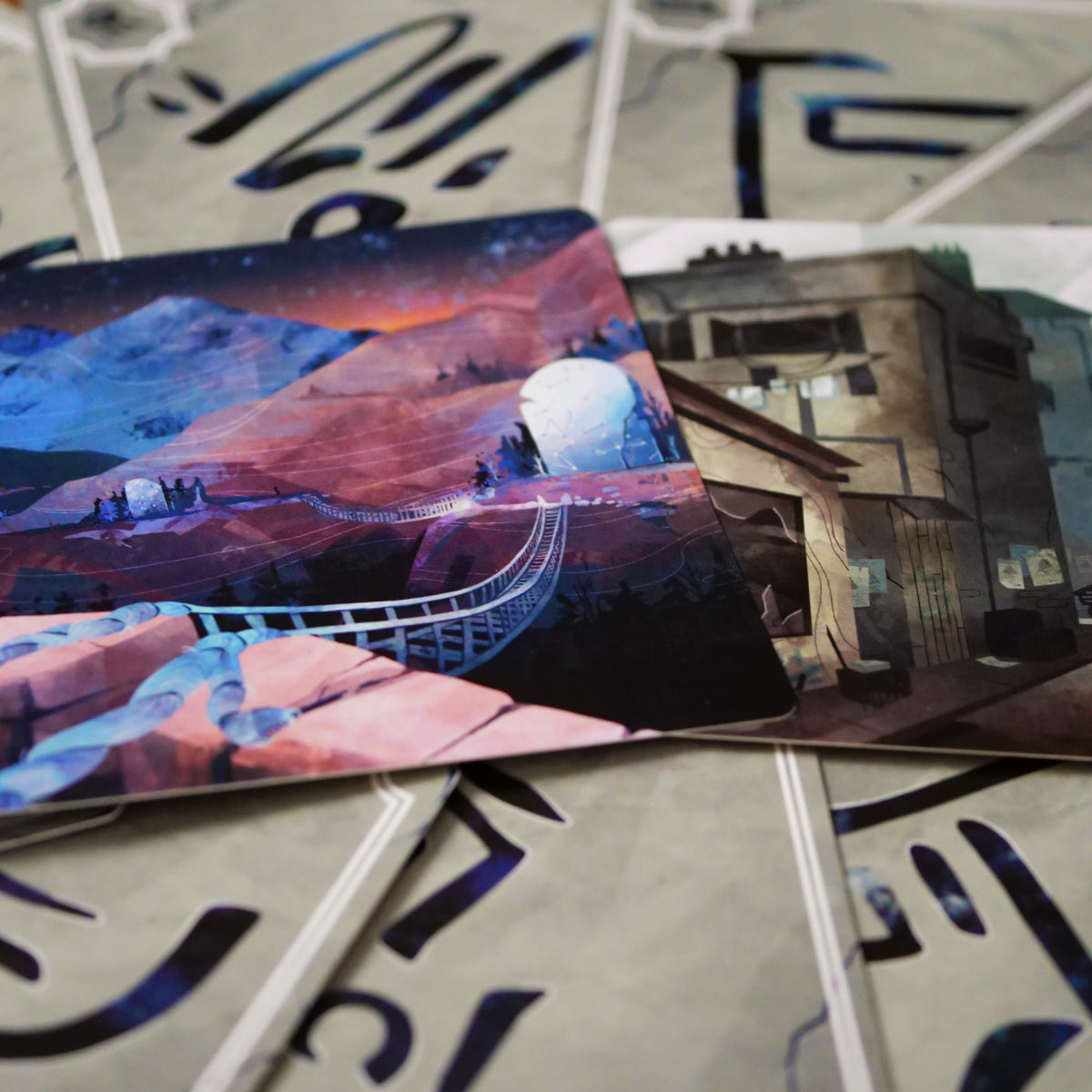 The Stars &amp; Streets Promo Pack for Rosetta: The Lost Language adds 10 new Inscriptions and 2 new Locations, featuring gorgeous art by Micaela Dawn. 🌠🌃
Download it FREE at storymachinegames.com/rosetta-the-lo…, where the full game is available for 50% off in our closing sale until May 15.