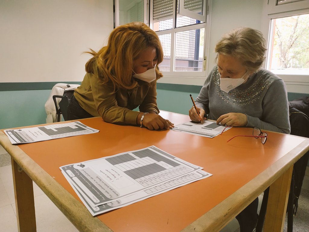 rehabictus's tweet photo. Dentro de la terapia de #EstimulaciónCognitiva, nuestra neuropsicóloga planifica las actividades en base a varias áreas. Hoy trabajamos la estimación temporal y la planificación.

#ictus #dañocerebral #dca #acv #stroke #neurorrehabilitacion #leganes https://t.co/oTvoCqyTnu