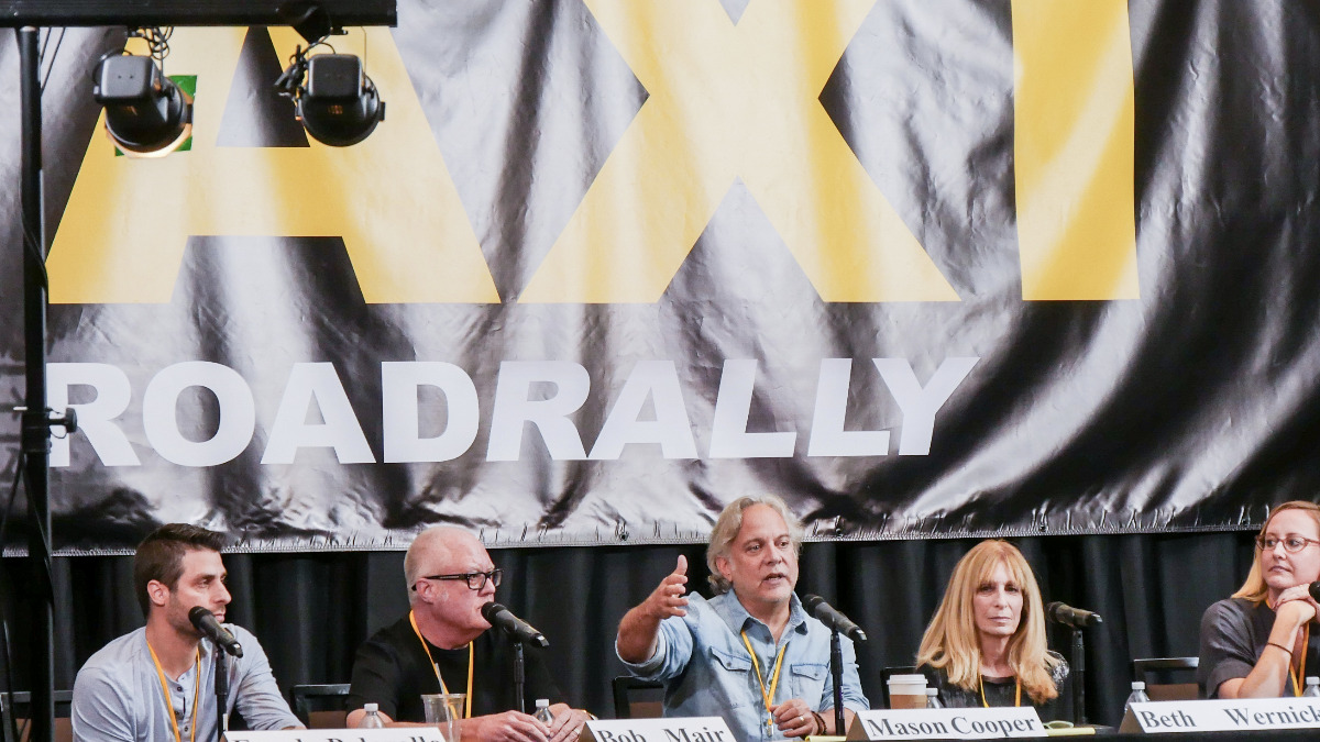 TAXIMusic's tweet photo. #tbt to when Music Supervisors and Music Licensing Executives listened to TAXI members' music during a panel at the 2018 #TAXIRoadRally!

Have you ever had your music played on a panel at the Rally? https://t.co/i0fLLUxbLJ