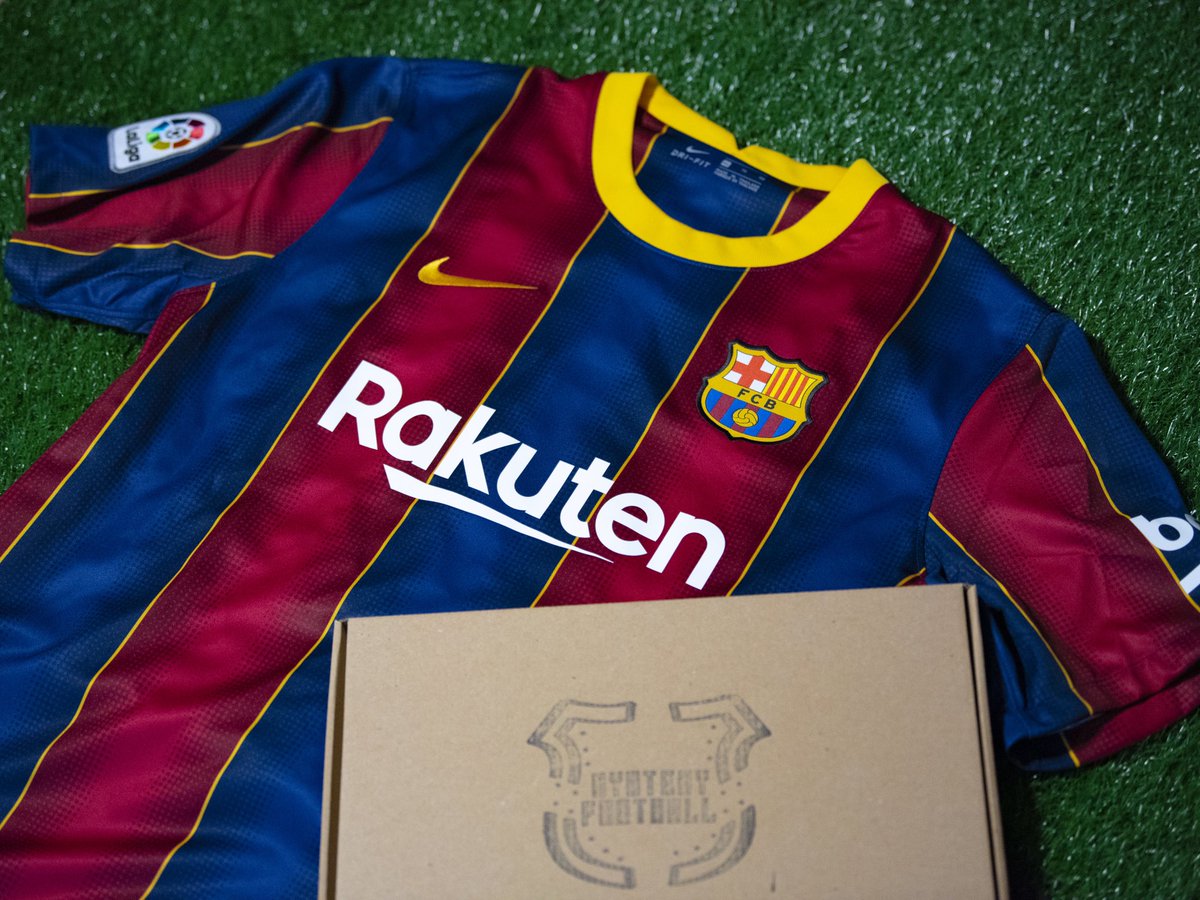 mysteryfootball's tweet image. We are giving away a Mystery Football shirt to one lucky follower! 

To enter:
1️⃣ RT this tweet
🤝 Follow us

Good luck!