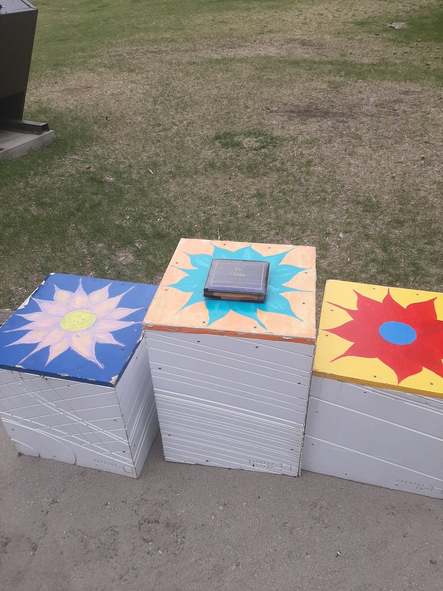 Nat_Noble_'s tweet photo. Please help find this handsome couple!!! Their photo album is at the little off leash dog park in Bridgeland between 5st and 4st. 
@Crackmacs #yyc #yyccc #yycbike https://t.co/L0ASKnAj9T