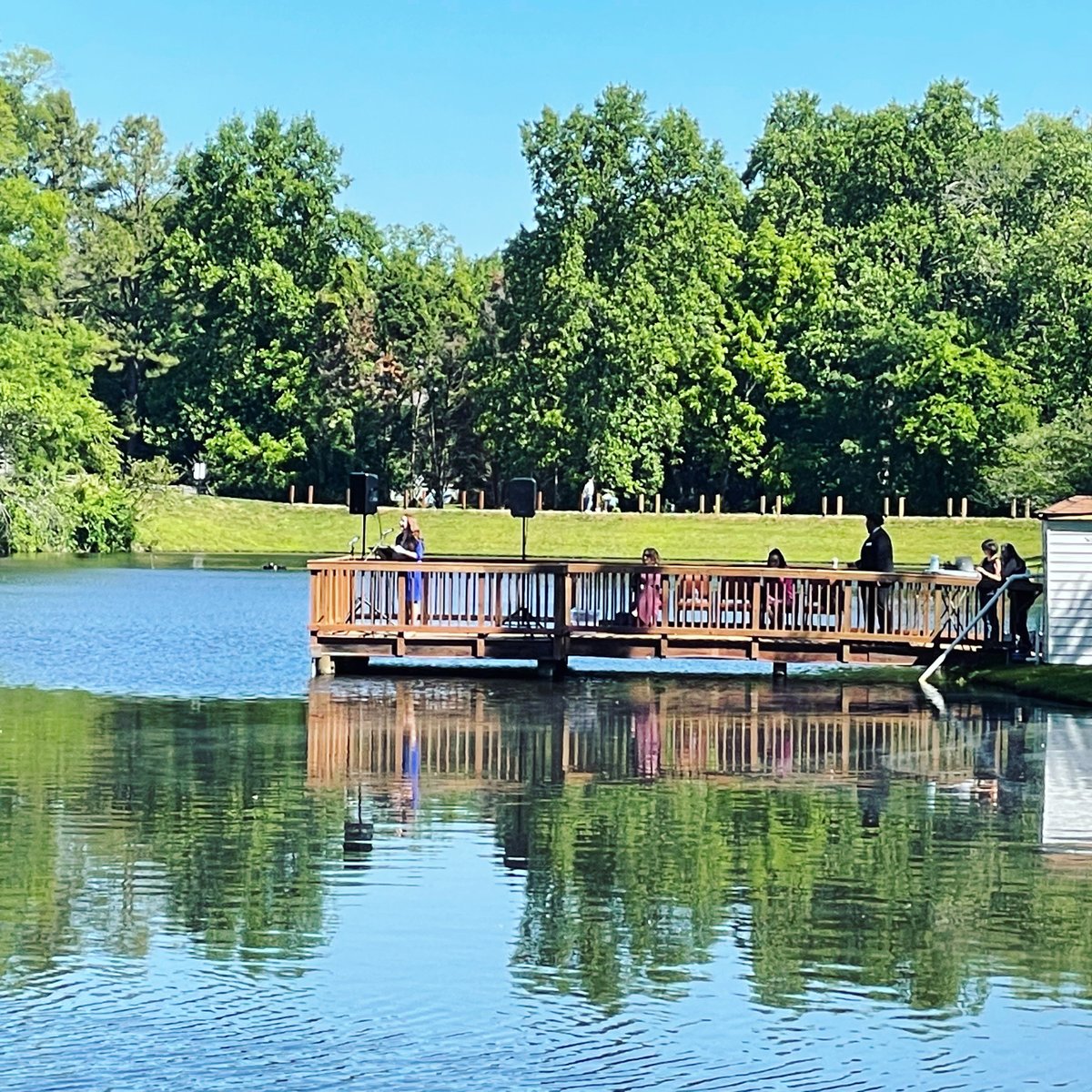 OperaCarolina's tweet photo. A beautiful day for music outdoors! #opera #operareimagined #operacarolina https://t.co/yKh8olGiEa