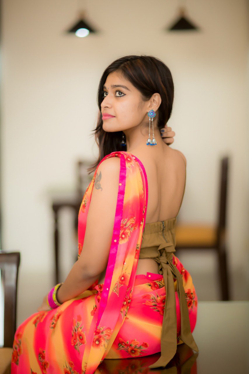 E1SM5RoVcAI23dn?format=jpg&name=large