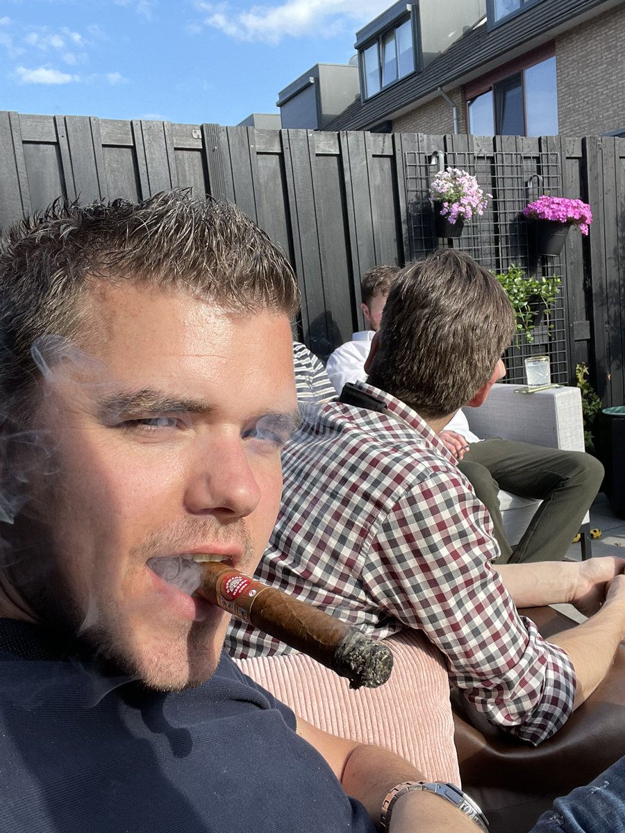 Lobby4Smokers's tweet photo. Smoke them #cigars! https://t.co/3feH6Ircej