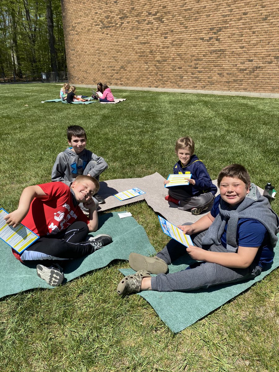 EckermanLeigh's tweet photo. It’s been a while... finally some outdoor learning☀️ https://t.co/xuBTcpyDLL