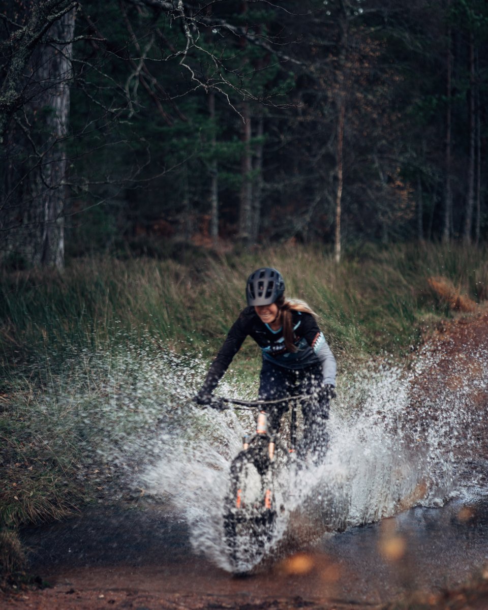 Whether it's on the road bike or MTB, it's all about the riding fun. ⁣ More ▶ fal.cn/3fmoo 🚴‍♀️ Katie Kookaburra