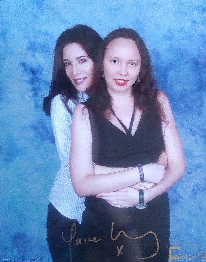 OnceUponAHappy's tweet photo. Hey Jaime I want a new icon, left or right one? 🥰👀 @MsJaimeMurray https://t.co/JzW0IunuTc