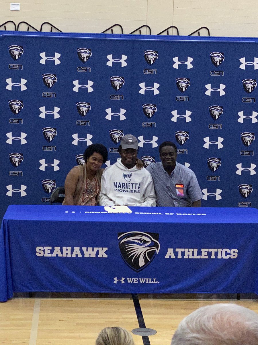 GregDonahue13's tweet photo. @LovensonX @ryker_vance both signed today. 2 seasons together they were 56-5. 2 district titles 1 final 4. Both are better young men than players. Very special to coach them. 🏀❤️🇺🇸 @kevinvanduser @LandonReed16 @damon_donalds @Allen21Jacob @DariusBeauvoir Go Hawks https://t.co/vkpxzpVusP