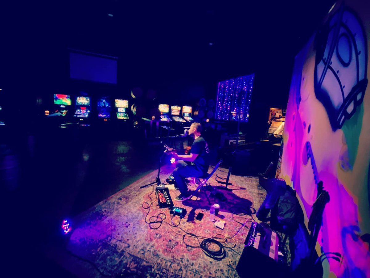 ZFletcherMusic's tweet photo. first show back... thanks to @birdfishbrew for a great time last week!
#zackfletchermusic #birdfish #CraftBeer #livemusic #OriginalContentArtist https://t.co/UGlLo1N2Rl