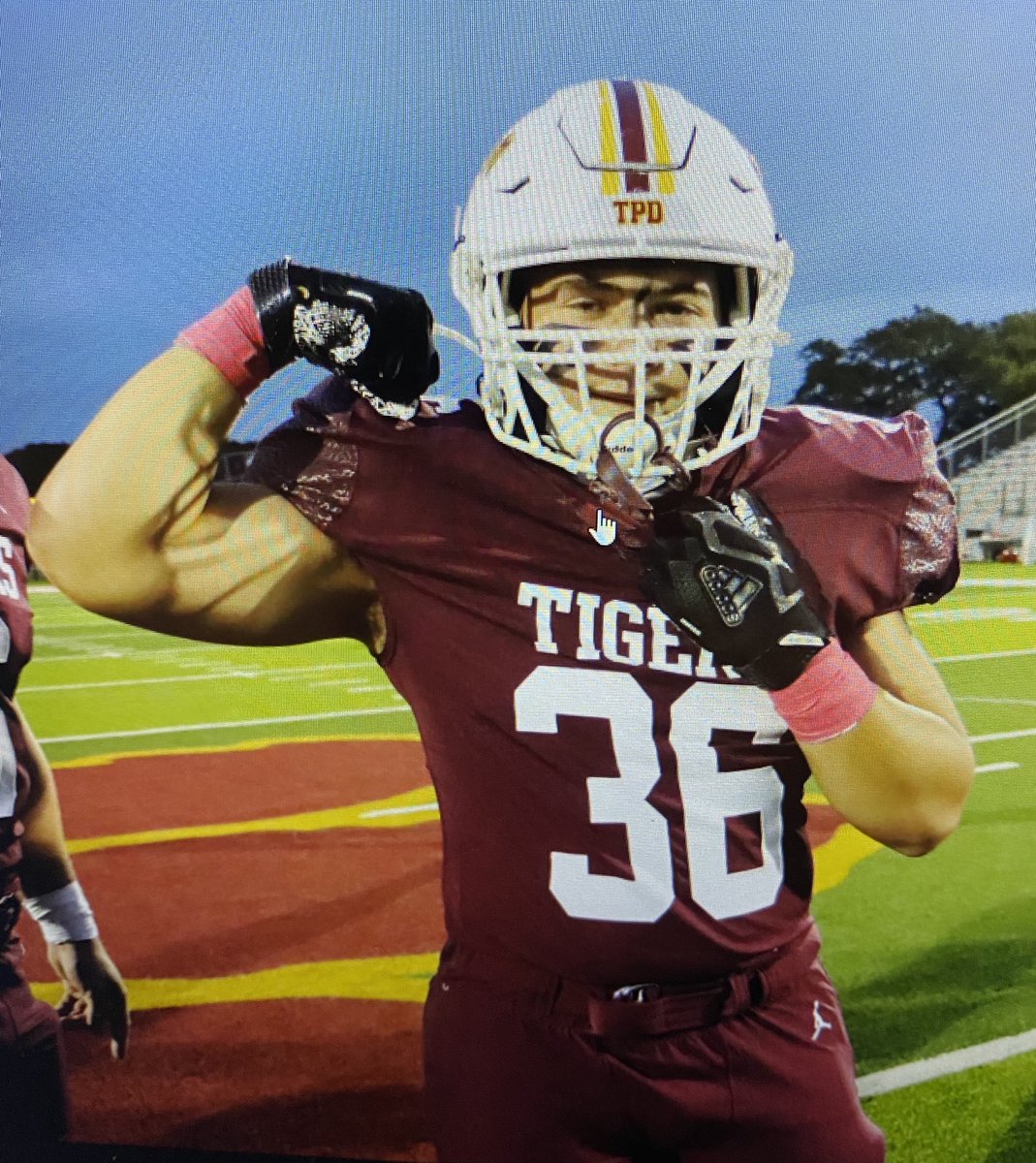 Hardest thing in sports is developing leadership. There are no drills/playbook for it. Gotta put kids in position to prove who they are &amp; show what they are made of. So proud that these 3 guys earned the respect of teammates to serve on the @DSFBTPD Leadership Council‼️#TPD #GEAR