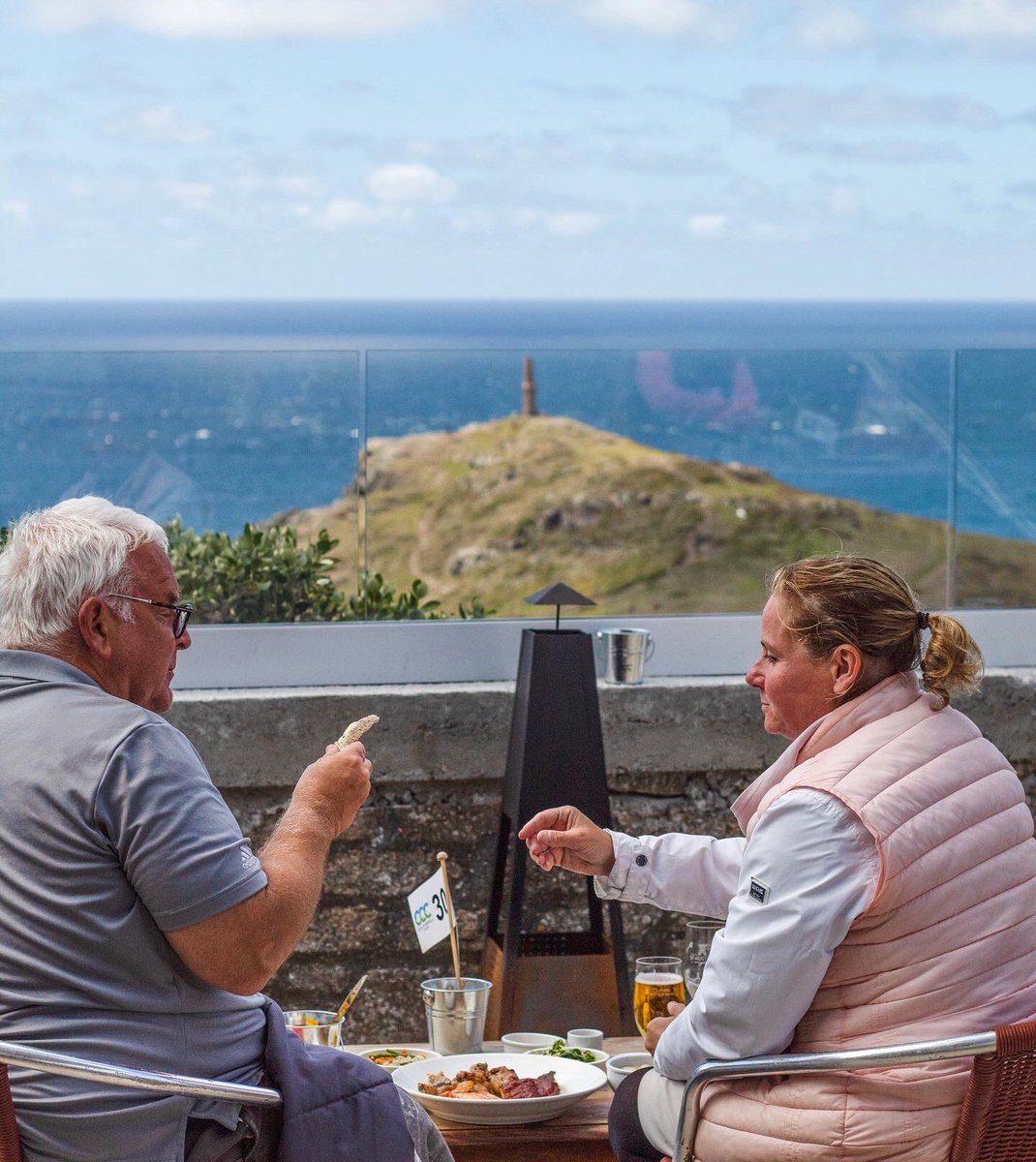 capecornwallccc's tweet photo. Peter Gorton’s Gourmet BBQ off to a great start on the sunny sunset terrace today!

Last few tables left for this evening, come along and enjoy a gourmet vegetarian or surf &amp; turf bbq platter (or usual menu/drinks) and Brendan &amp; Bo’s final evening of live music. https://t.co/UQvdkXYapI