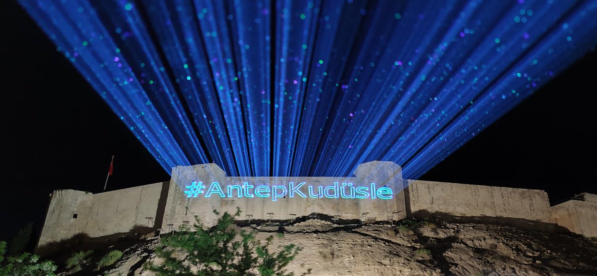 Kudüs bizim yüreğimiz
Kudüs bizim kalbimiz
Kudüs biziz
Kudüs bizimdir
#AntepKudüsle