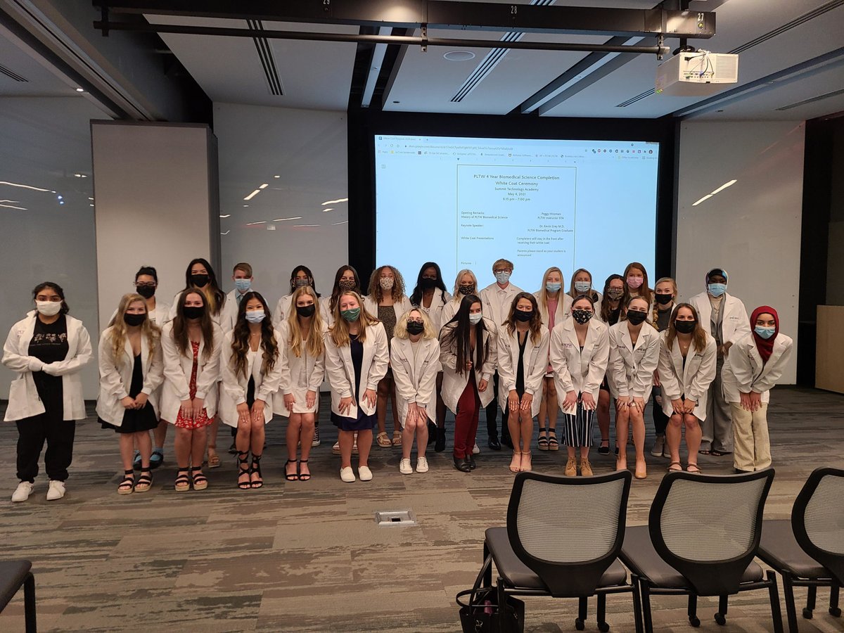 STAexcels's tweet photo. Congratulations to over 30 STA students who completed all 4 years of the PLTW Biomedical Science Program!

https://t.co/UOp9a6X0BR https://t.co/jfpDV1biNZ