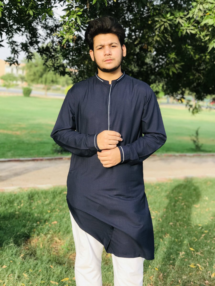 anashanif0's tweet photo. عیدالفطر مبارک ٹویٹر✨
💕🌹💕

#EidMubarak
#عيد_الفطر_المبارك ✨ https://t.co/AxVG2lvBW8