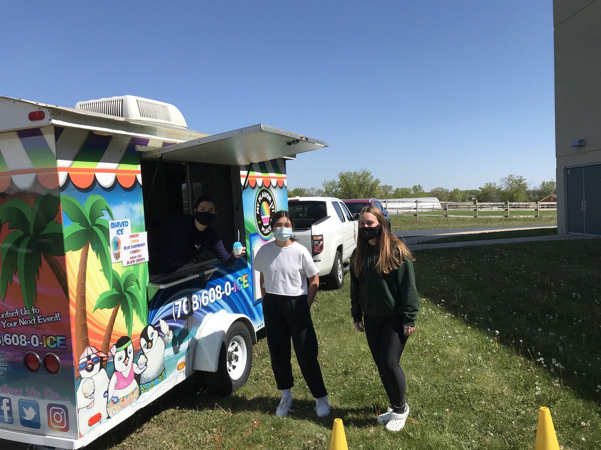 MMS students and staff thoroughly enjoyed some shaved-ice in the sun, courtesy of the MMS PTO!  Thanks! #mms118life